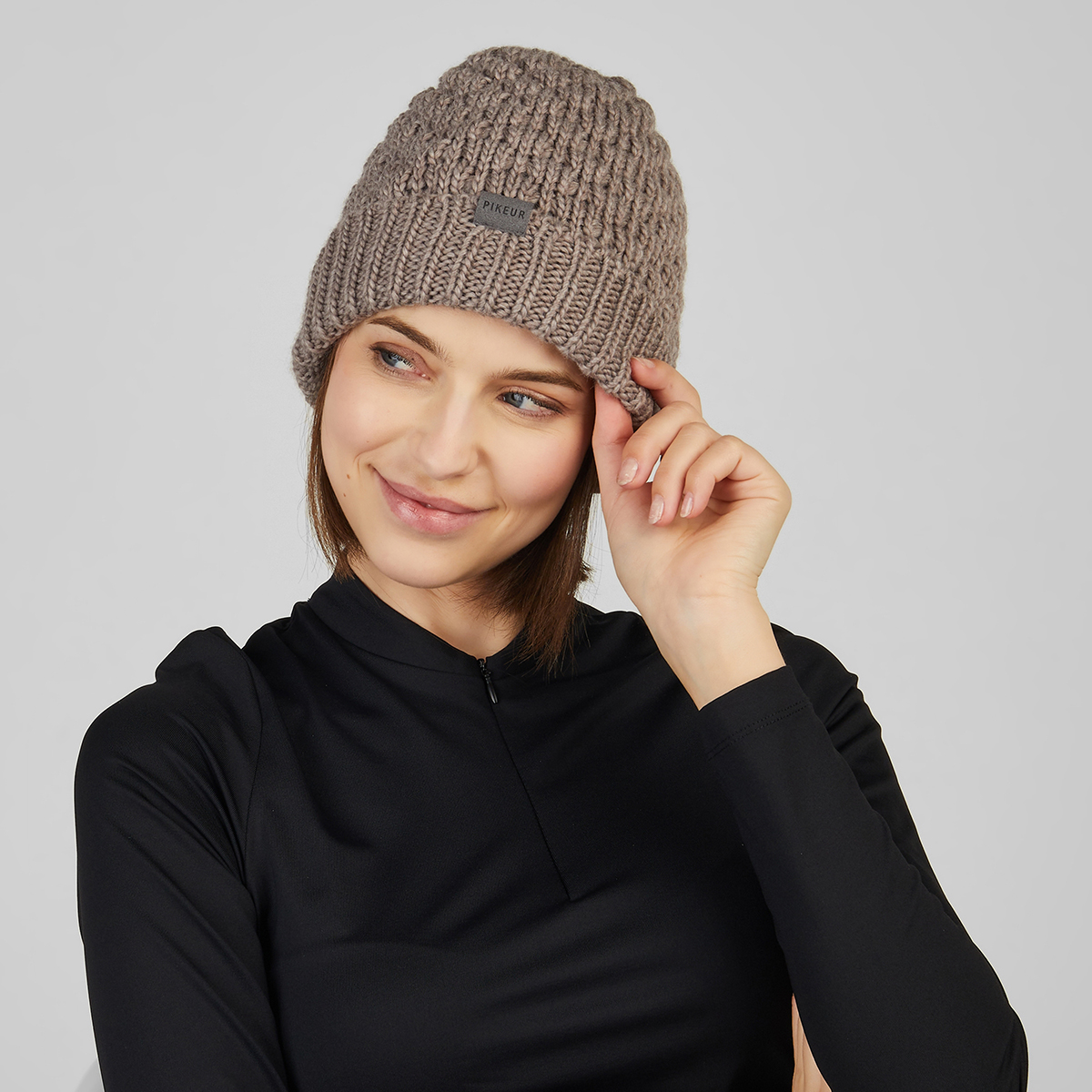 Mössa Beanie Sports