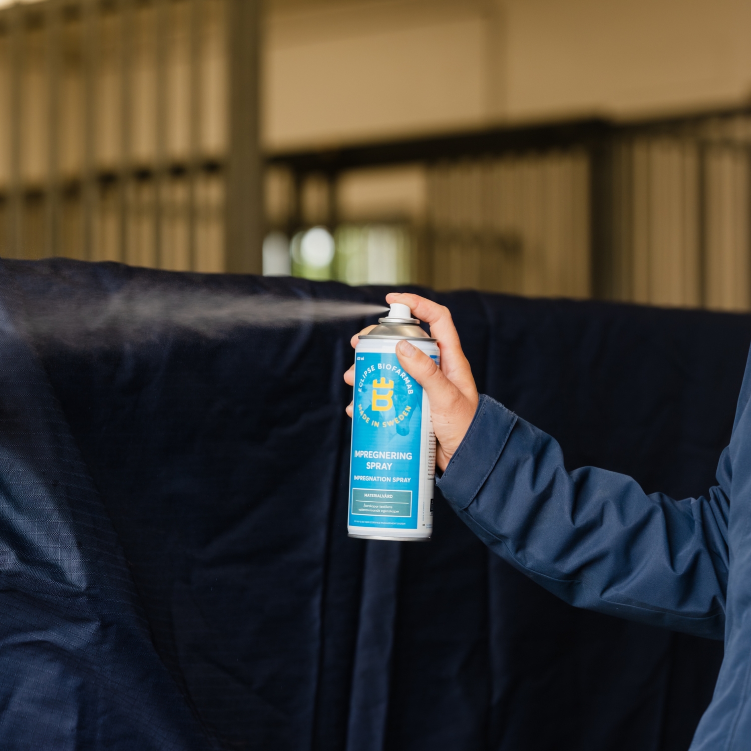Imprægneringsspray til hestedækken